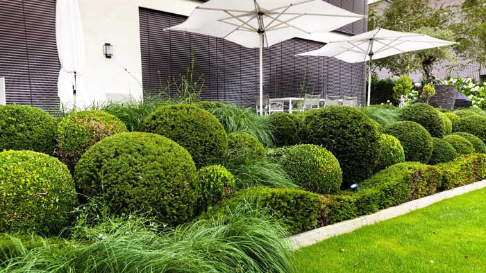 Anja Göbel Gartenarchitektur - Kundenbeispiel für einen Wohlfühlgarten mit eingebetteter Terrasse